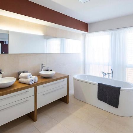 Klapka-Lak Apartman Егер Екстериор снимка