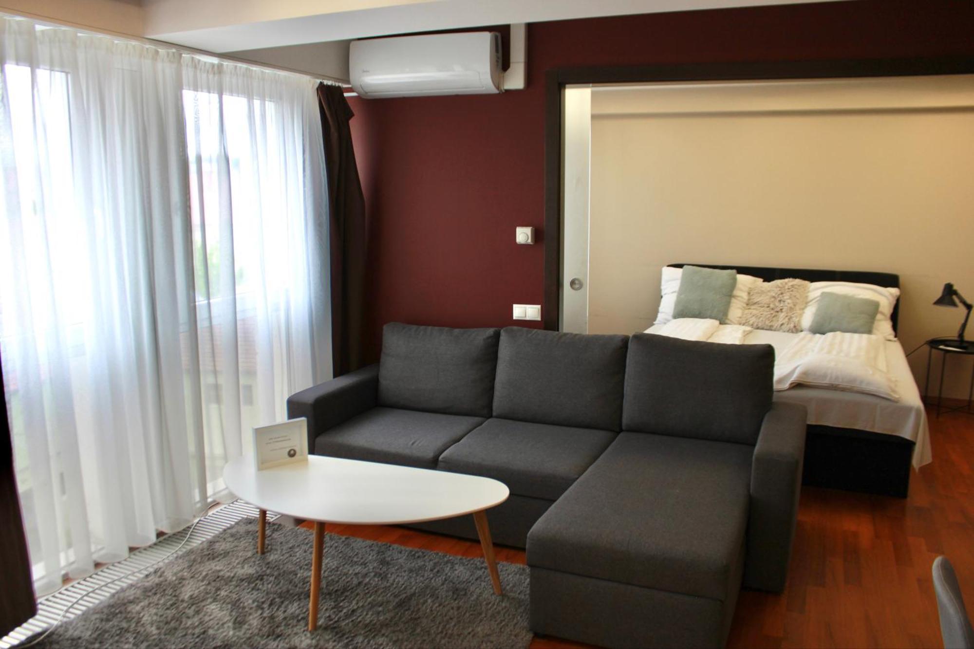 Klapka-Lak Apartman Егер Екстериор снимка